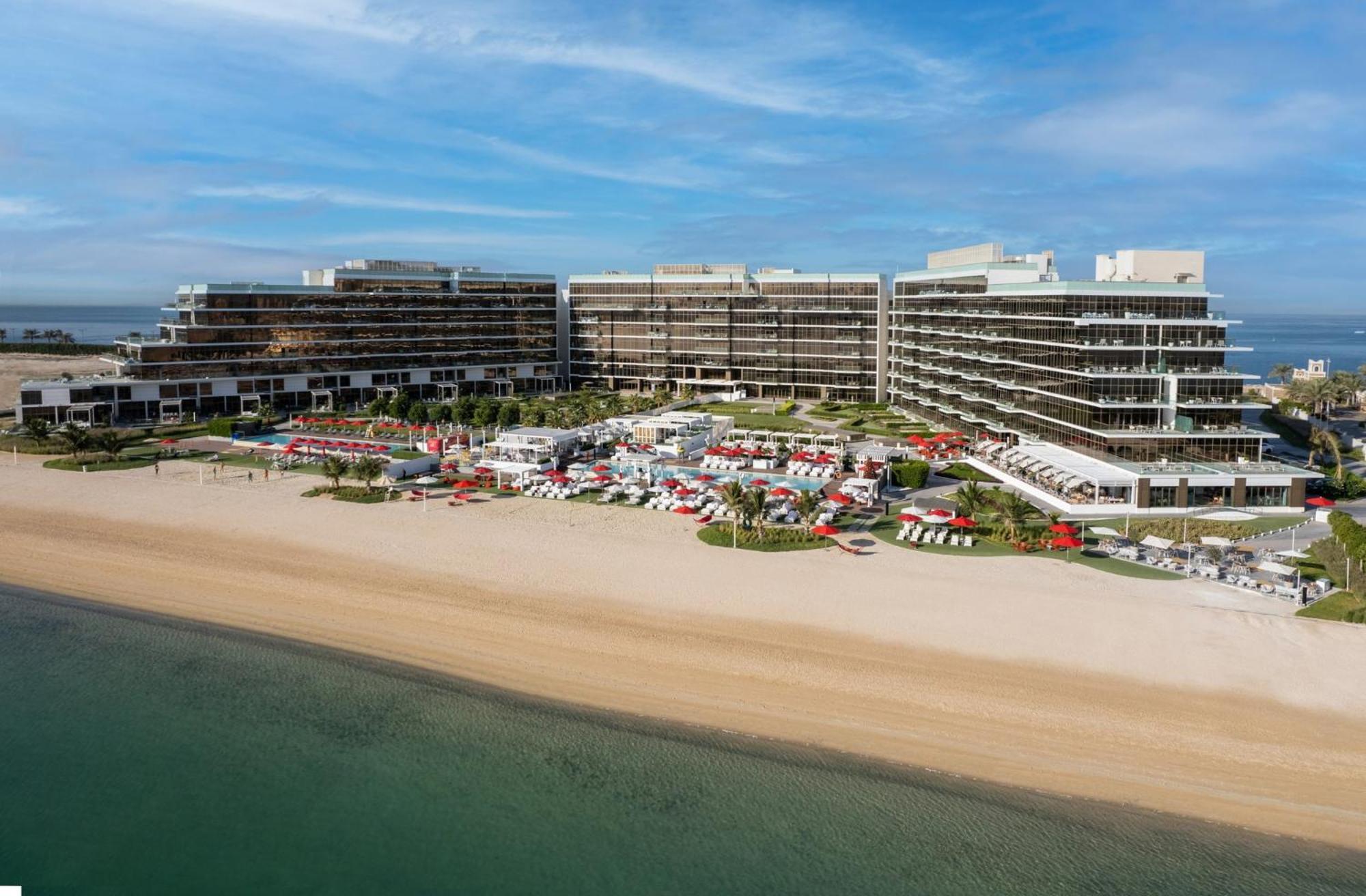 Th8 Palm Dubai Beach Resort, Vignette Collection By Ihg Exterior photo Hilton Alexandria