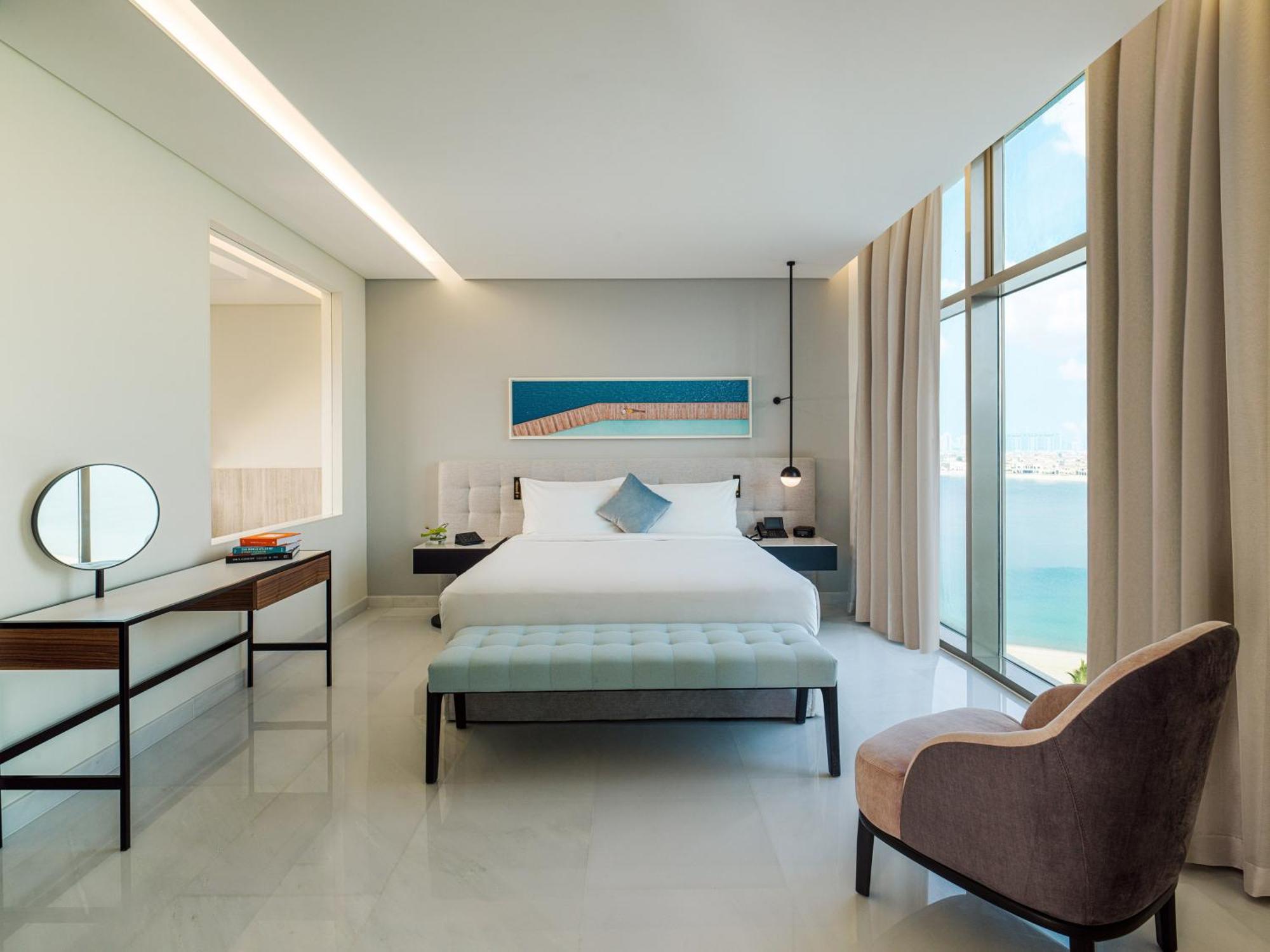 Th8 Palm Dubai Beach Resort, Vignette Collection By Ihg Exterior photo A bedroom at the hotel